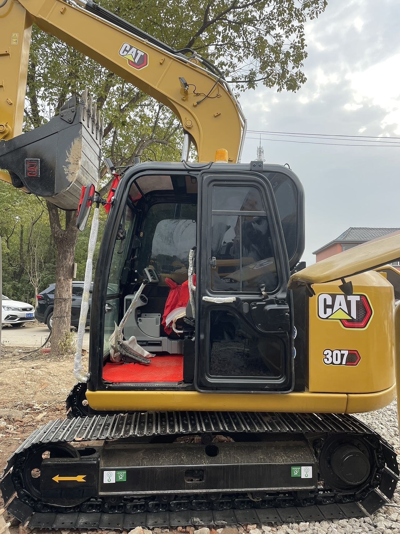 Good performance and functioning second-hand 2022 Caterpillar 307 excavator for sale