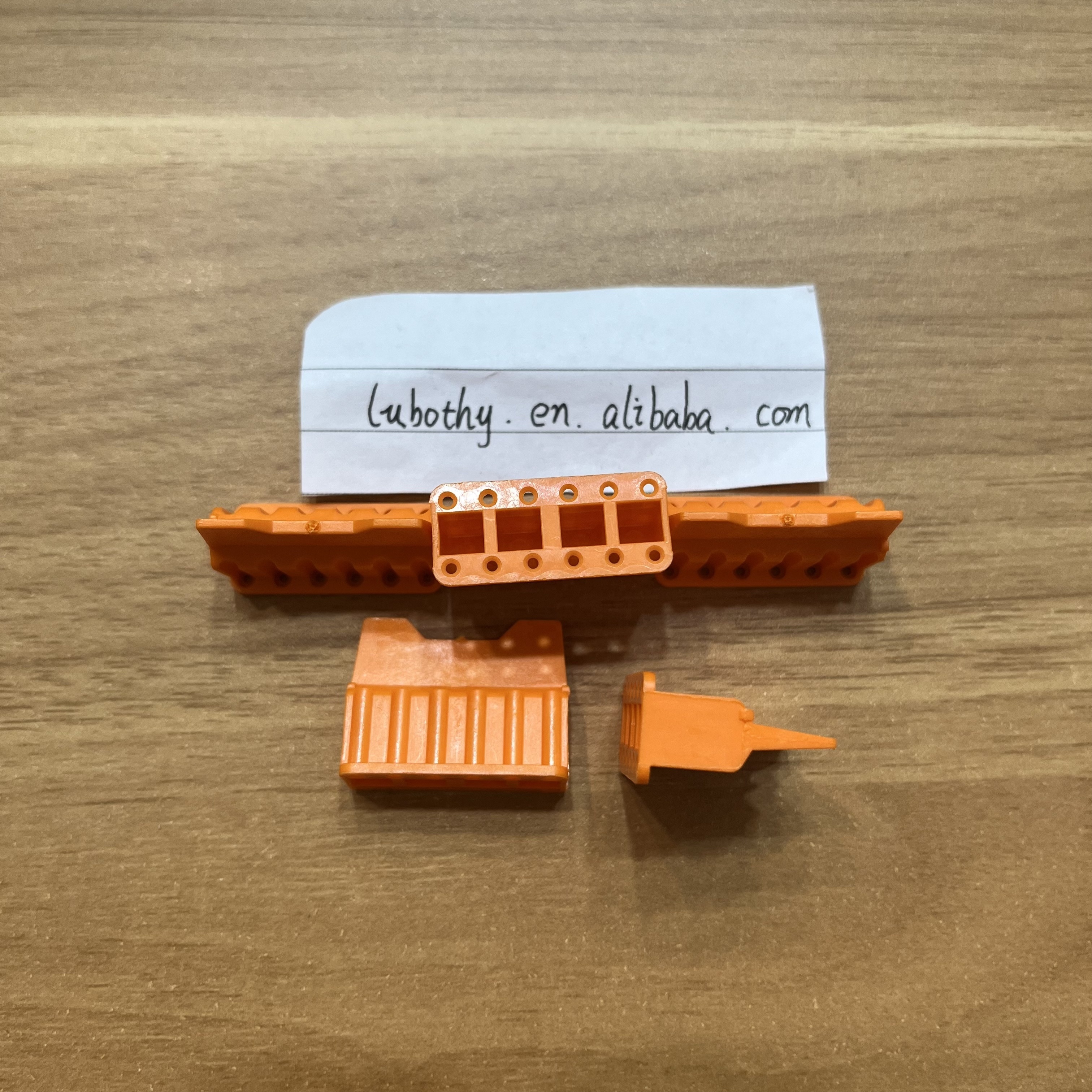 4 Pin Connector Locks Position Assurance Secondary Orange PBT WM-12S