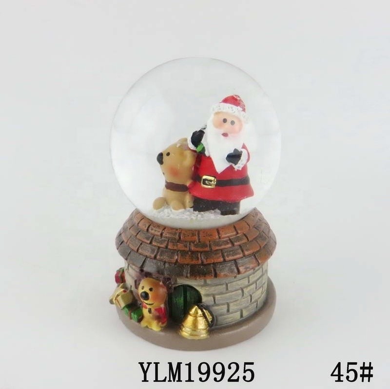 Newest Delicate High Level Resin Musical Christmas Glass Water Snow Globe For Home Decor