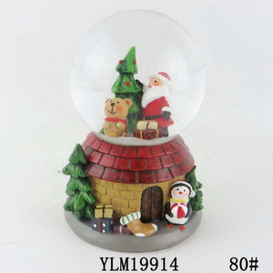 Wholesale Cute Fanny Delicate Glass Christmas Penguin Water Snow Globe For Home Decor Gifts