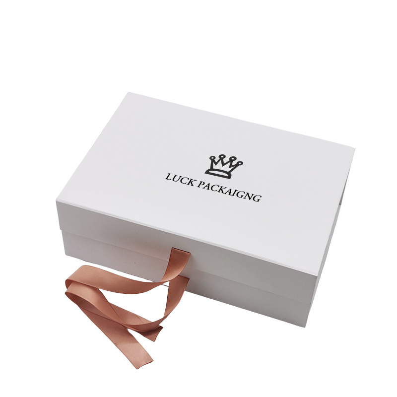 HOT Luxury Magnetic Gift Box Packaging Ribbon Handle Folding Custom Logo Hard Rigid Cardboard Paper White Pink Clothing Insert