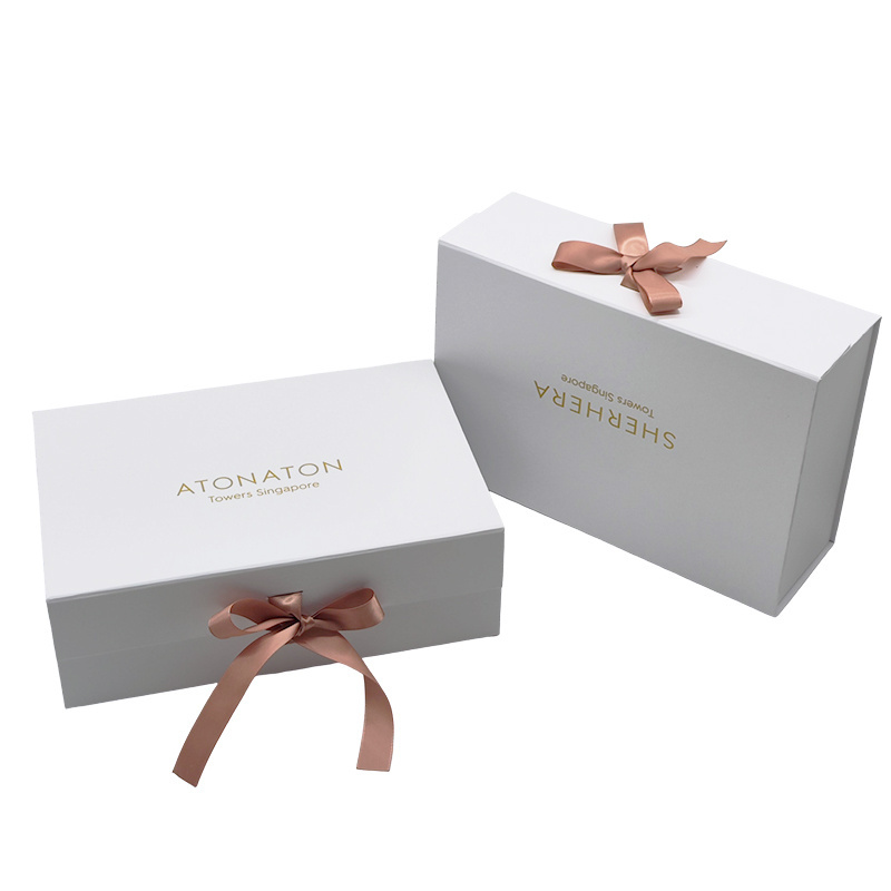 HOT Luxury Magnetic Gift Box Packaging Ribbon Handle Folding Custom Logo Hard Rigid Cardboard Paper White Pink Clothing Insert