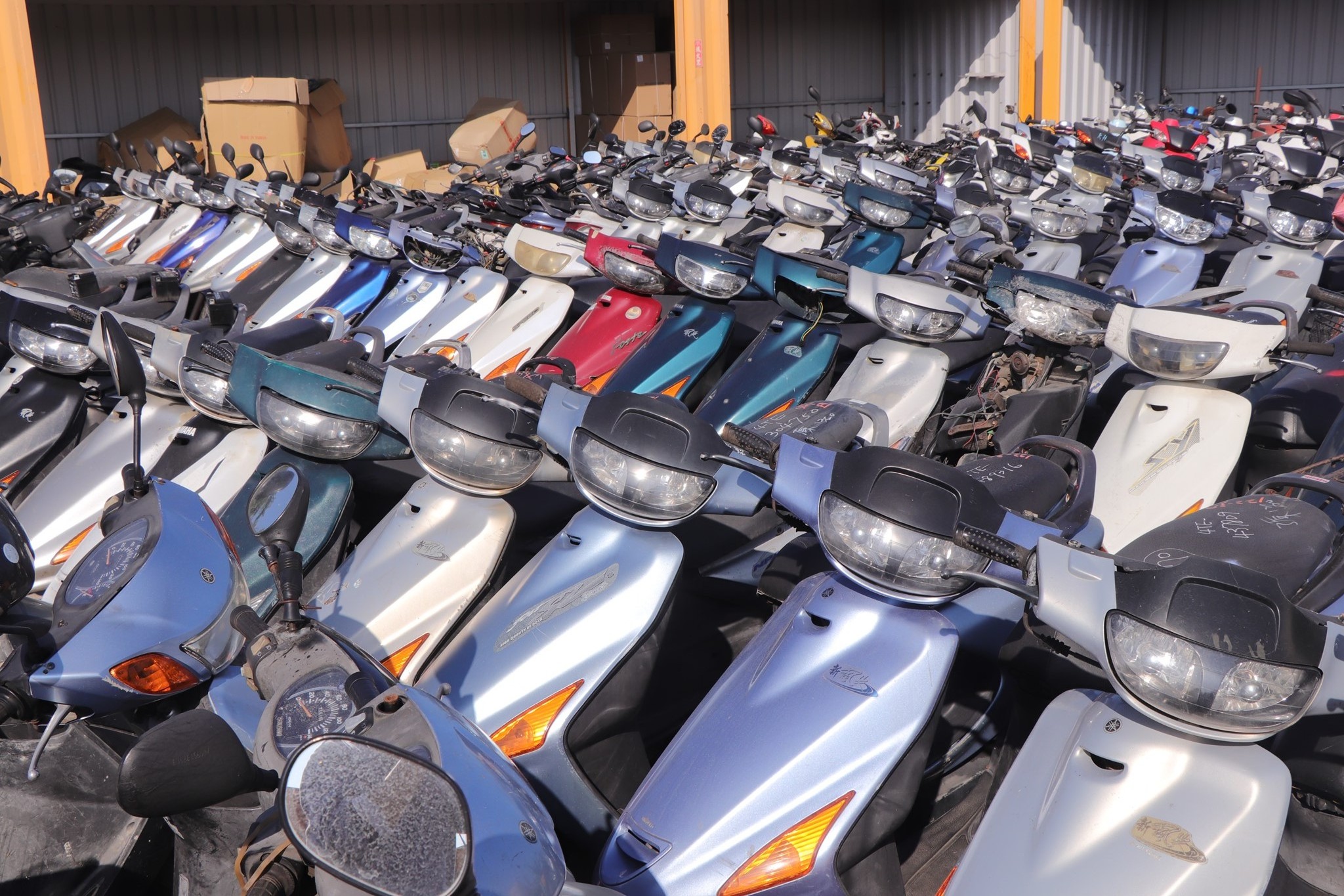 Competitive Price Vehicles Japanese Used Motorcycles Scooters Taiwan  100cc 125cc 150cc electric