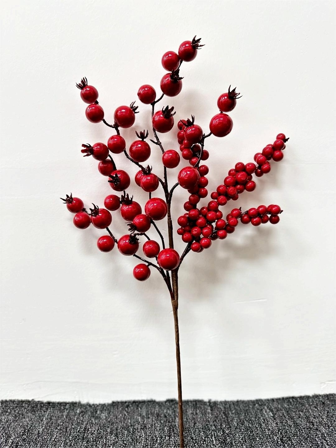 Party Decorative Filler Red Berry Spray Picks Floral Pinecones Branches Plastic Artificial Christmas Tree Picks