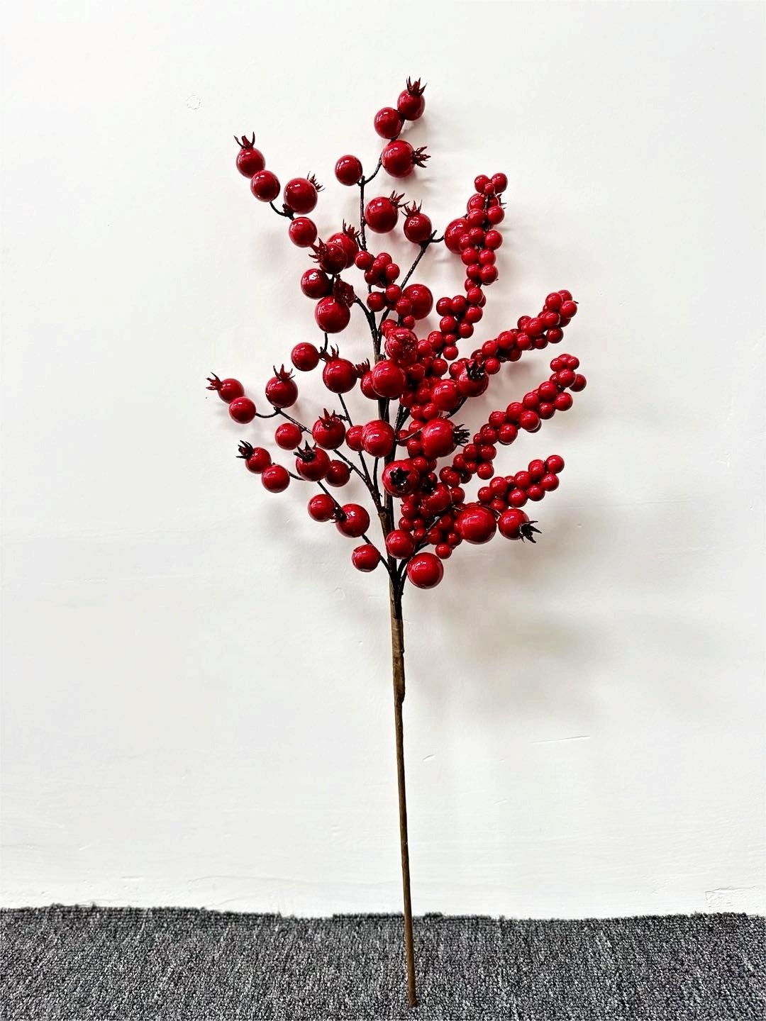 Party Decorative Filler Red Berry Spray Picks Floral Pinecones Branches Plastic Artificial Christmas Tree Picks