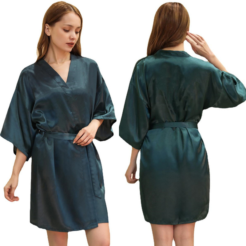 Custom Wholesale Women Sleepwear Short Bridesmaid Robe de Satin Wedding Peignoir Kimono Satin Robe K03