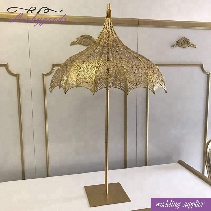 LDJ030 Luckygoods factory wholesale metal umbrella wedding centerpiece