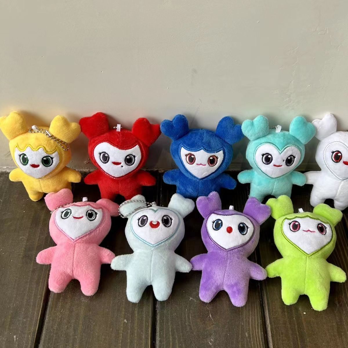 Wholesale KPOP Plush Keychain Idol TWICEes Lovely Cotton Candy Plush Doll