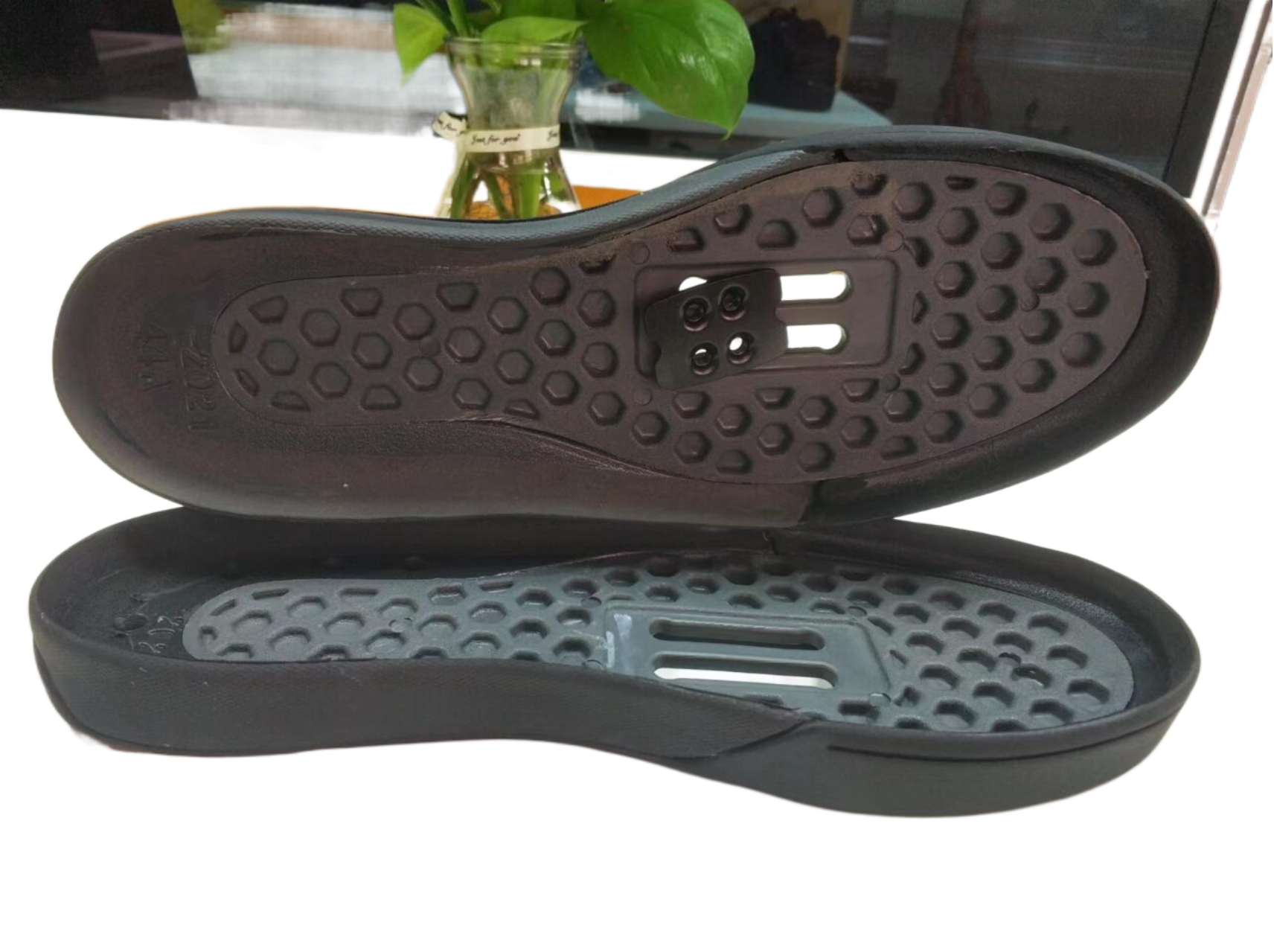 Special sole use for cycling shoes Rubber+Nylon sheet+EVA Include Iron sheet+Screw EU39-46# Support Customized Logo Sole