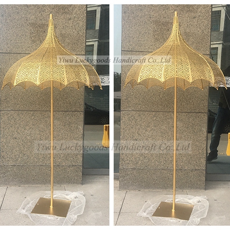 LDJ030 Luckygoods Factory Wholesale Metal Umbrella Decoration Wedding Centerpiece