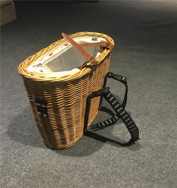 Hot sale Wholesale wicker woven delicate front bike bicycle basket for dogs pets