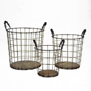 Luckywind Wooden Bottom Antique vintage Industrial Metal Wire Storage Basket With Handle