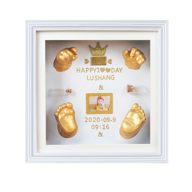 2021 3D baby hand print and foot print photo frame 3D casting kit photo frame for sale