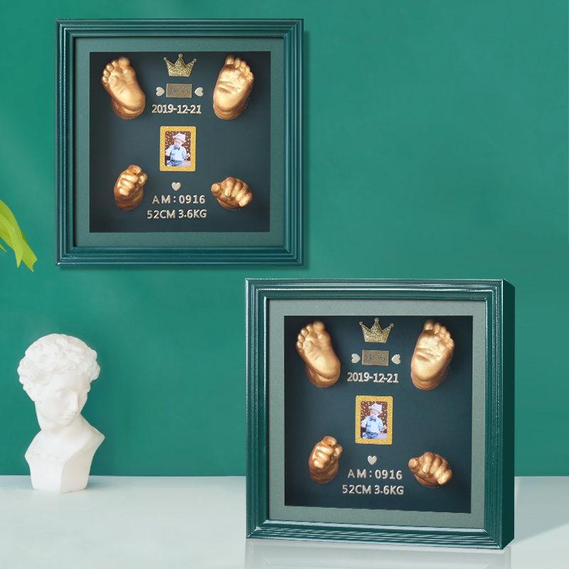 2021 3D baby hand print and foot print photo frame 3D casting kit photo frame for sale