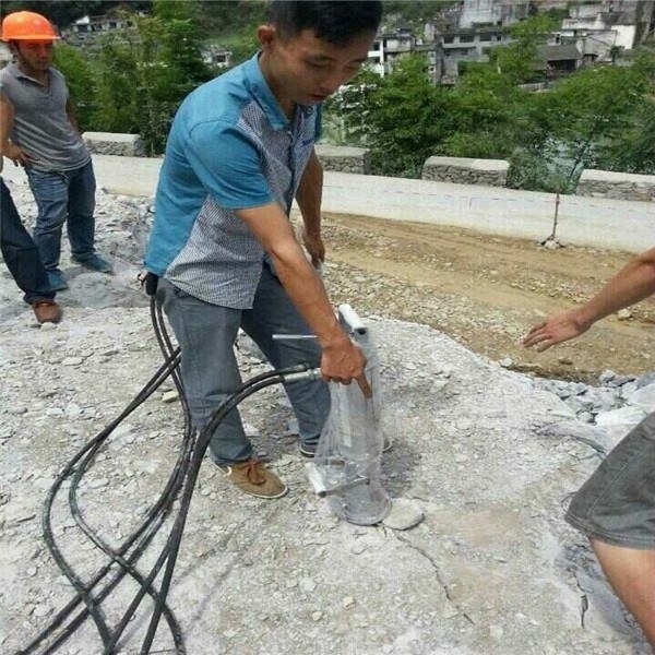 Top quality hydraulic concrete stone rock splittering breaking machine for stone drill project