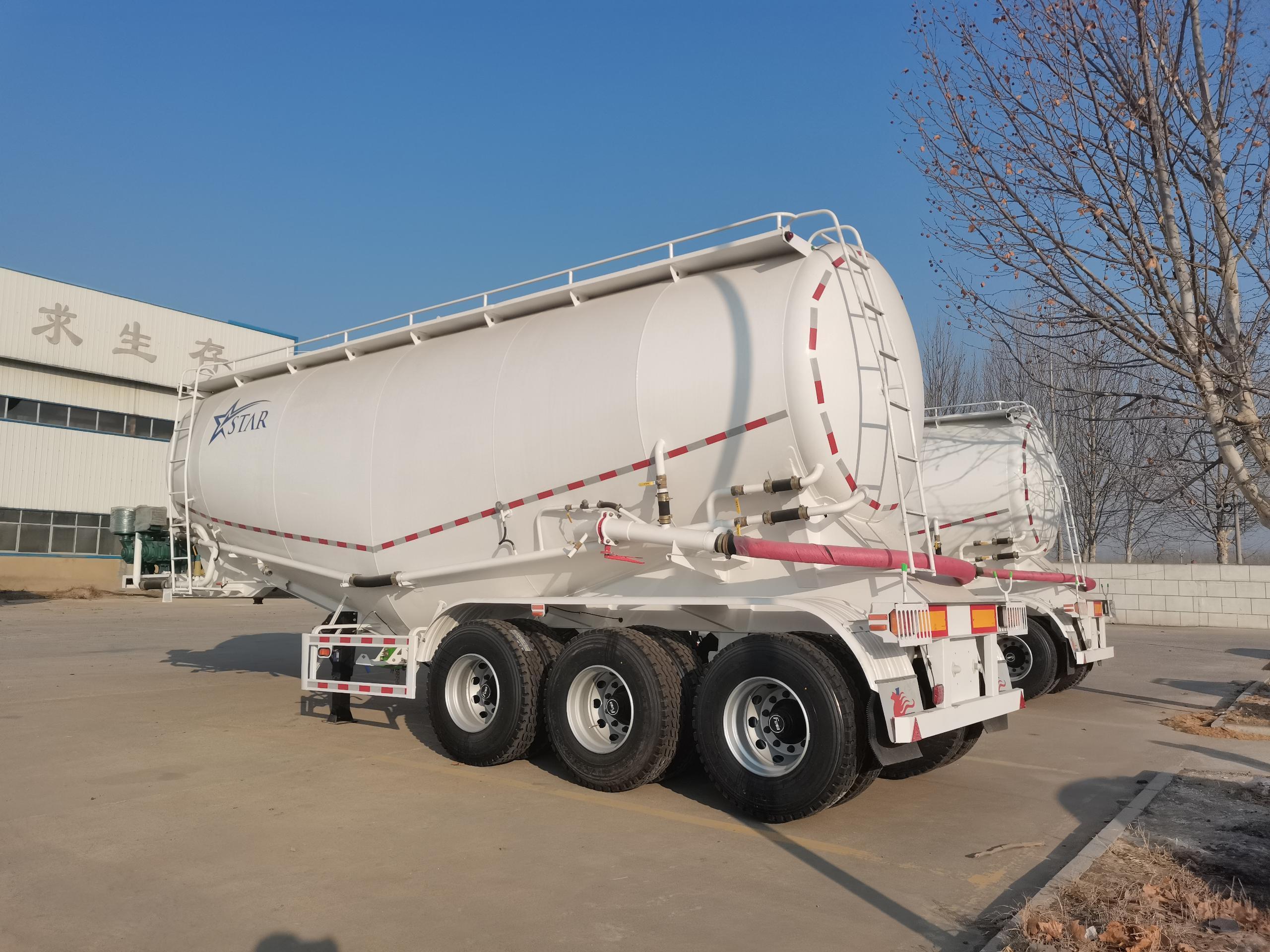 3 Axles 30Ton/40Ton Tanker Bulk Cement Carrier Cement Bulker Semi Truck Trailers Hot Sale