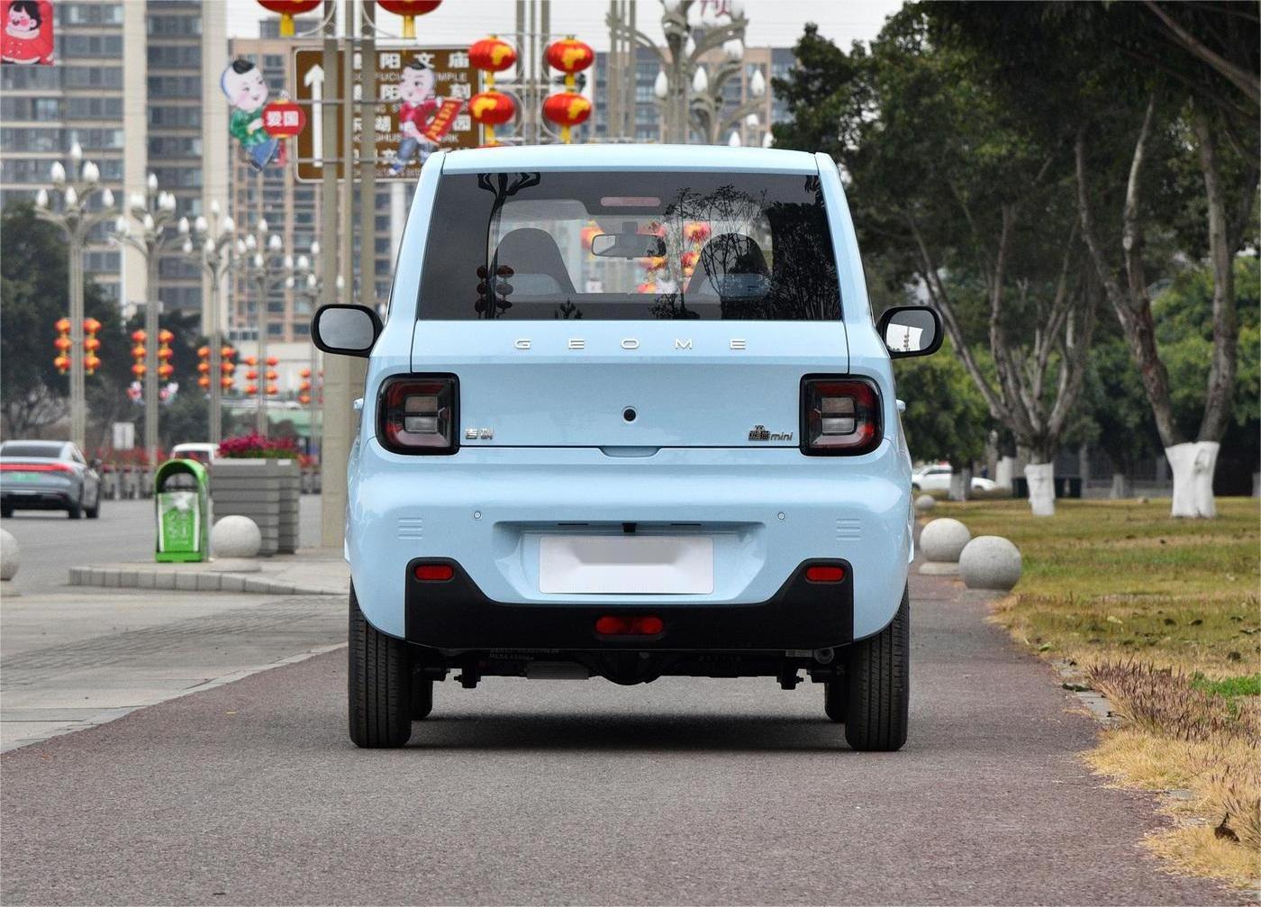 2024 Geely Panda Mini Electric Car 3-Doors 4-Seats 200km Low Price Pure Electc Aridult Household Mini Auto Fast Delivery