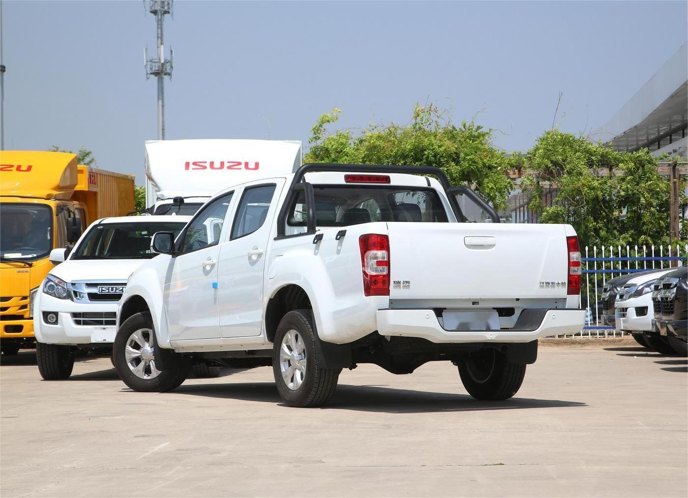 isuzu 2023 4 wheel pickup truck 4x4 new cars Off road pickup truck 2.5T 143hp L4 MT Long axis/standard axis Strong power