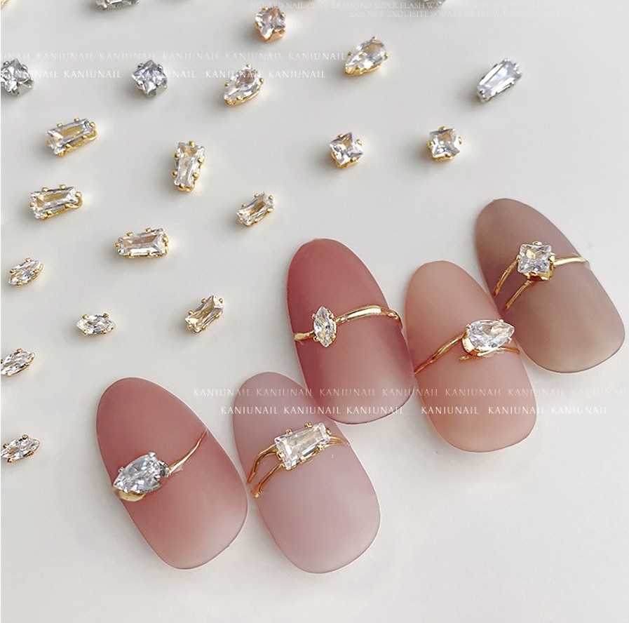 Hotsale 3D nail claw  zircon diamond charms luxury zircon nail art decorations