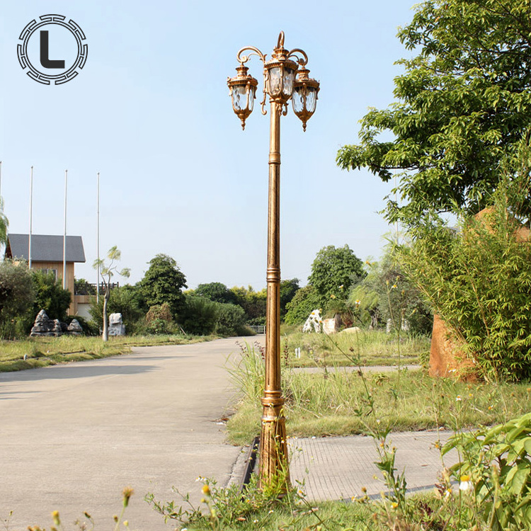 Outdoor European Antique Garden Lights Decorative Power Street Lamp Lighting Road Waterproof Modern Poles Led Solar Street Light