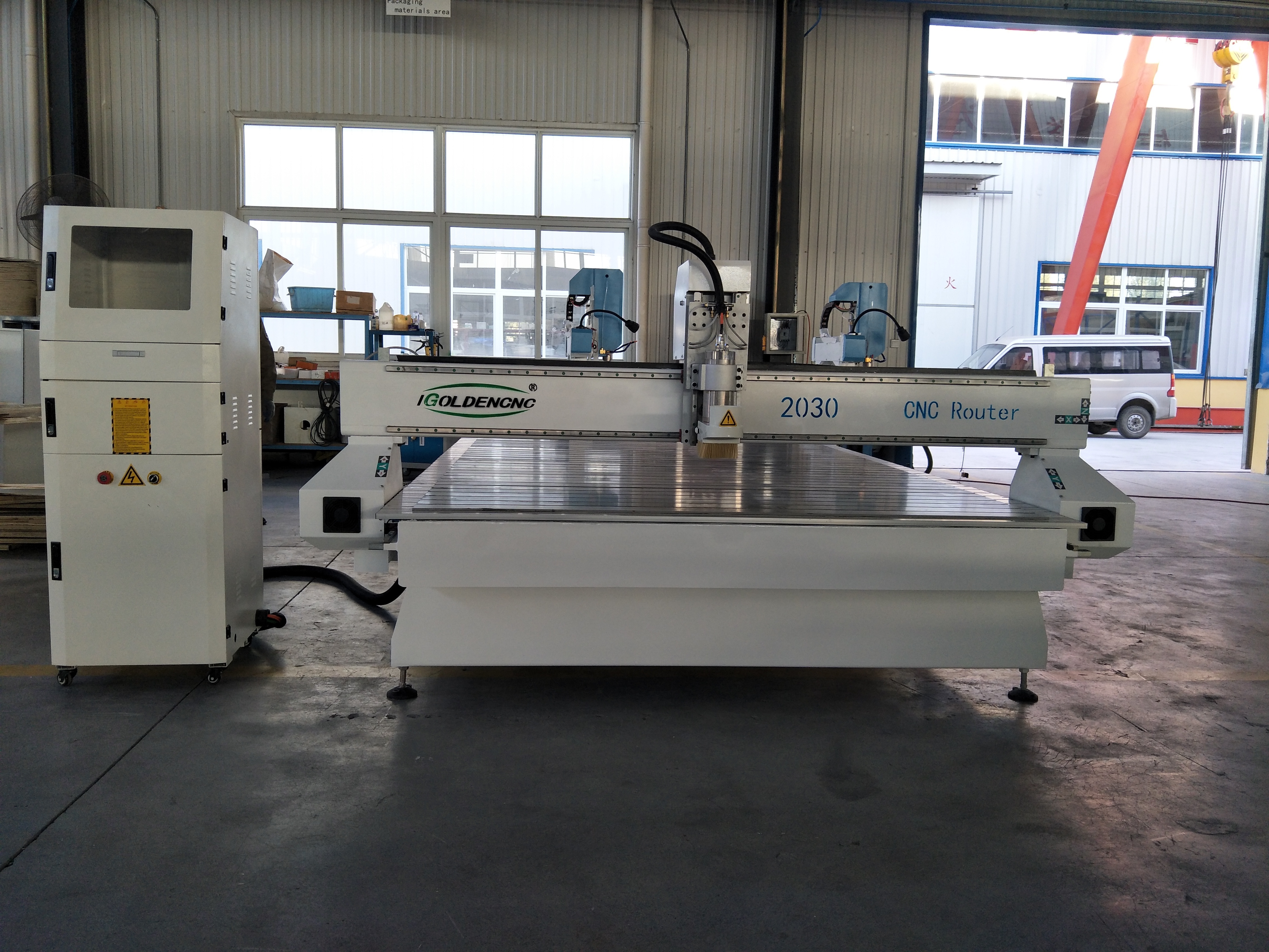 wood working machine cnc wood carving machine cnc router igoldencnc 2030