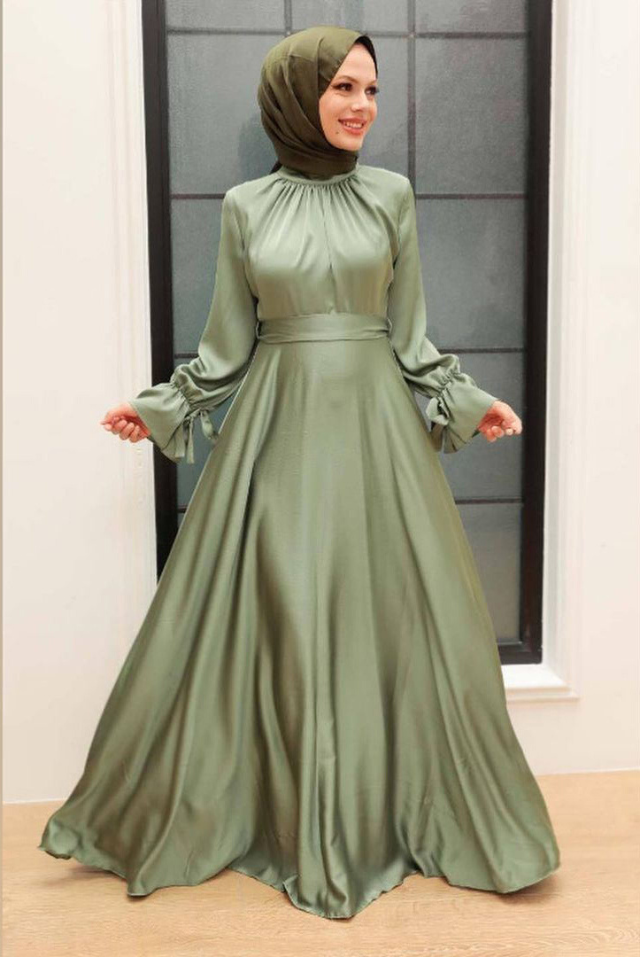 Custom islamic Muslim Bridesmaid dresses Dubai Modest Satin Dress Big Hem Muslim Maxi Dress For Women