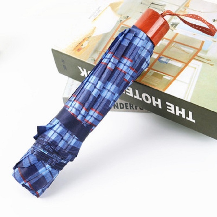 Wholesale checker umbrellas for the rain folding promotional foldable manual rain umbrella