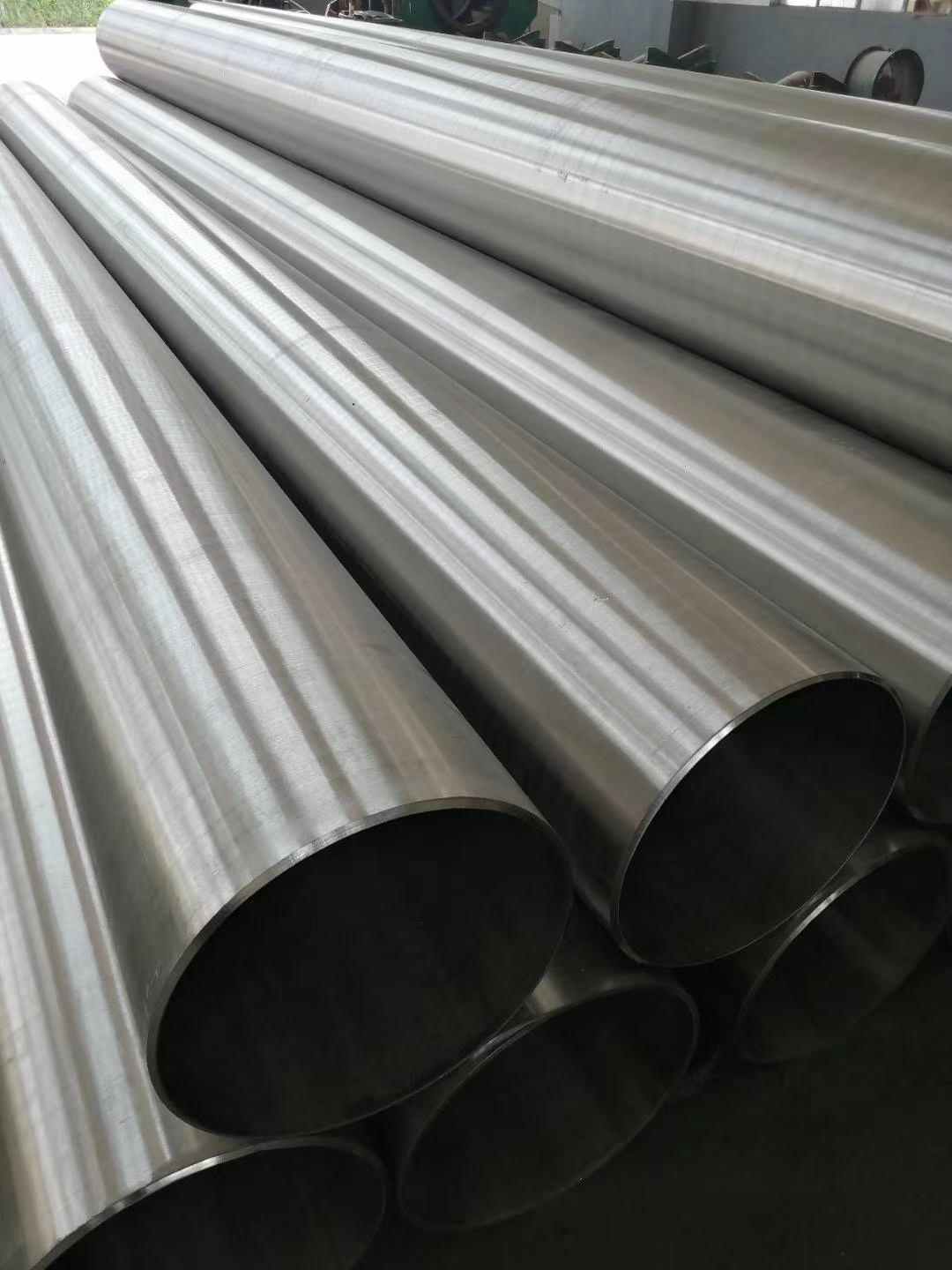 Manufacturer JIS Welded Tube 201 202 304 304L 316 316L 310S 18 Inch 24 Diameter Stainless Steel Gold Polish Pipe