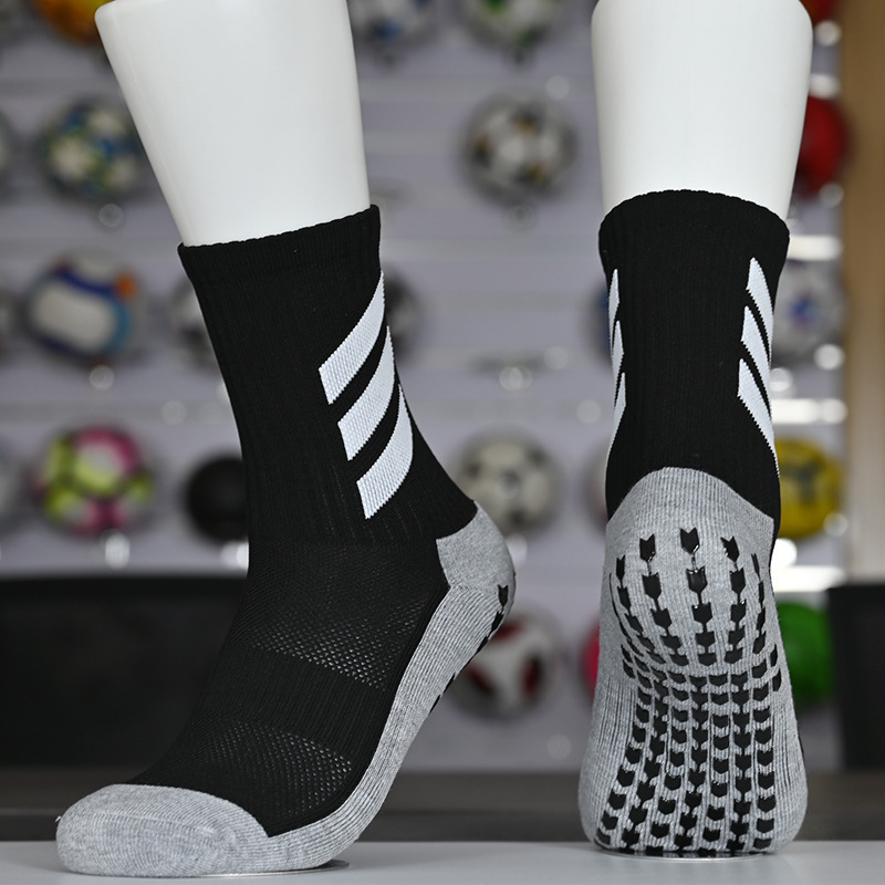 Wholesale New Design Non Slip Soccer Knitting Anti Slip Youth Grip Football Socks