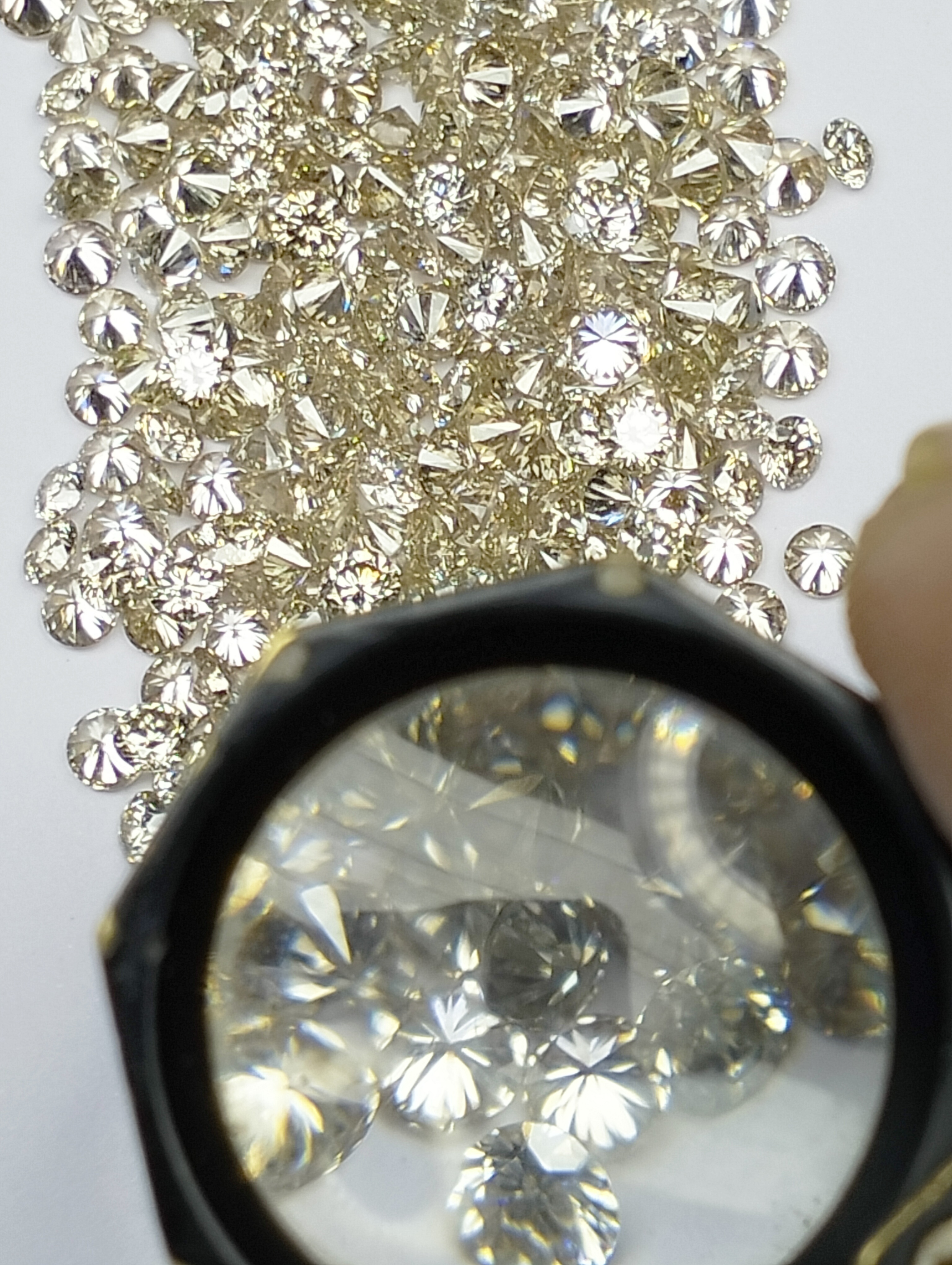 Pure Natural Round Diamonds in SI2-I1/JK Clarity Color in Sizes 1.80mm to 2.05mm at the Best Wholesale Rate for Jewelry Making