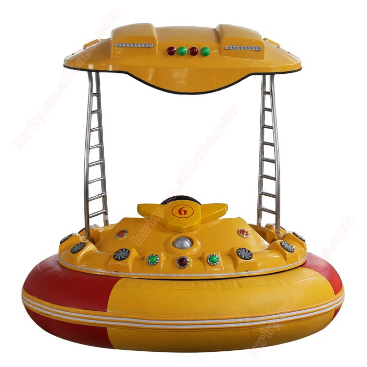 Children's water toys floating electric bumper boats are suitable for amusement parks, inflatable pools and so on