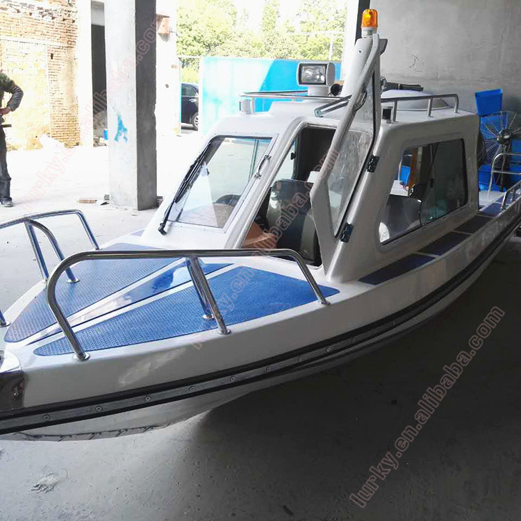 5.9m Fiberglass Center Console Speed fishing Boat for sale from lurky