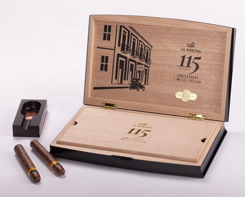 High Quality Wholesale Custom Cedar Cigar Cases Luxury high gloss piano lacquer cigar wooden boxes