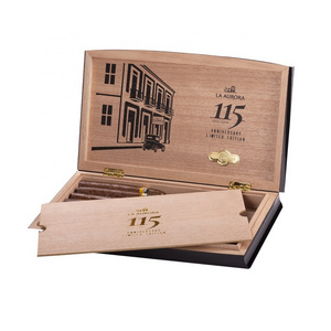 High Quality Wholesale Custom Cedar Cigar Cases Luxury high gloss piano lacquer cigar wooden boxes