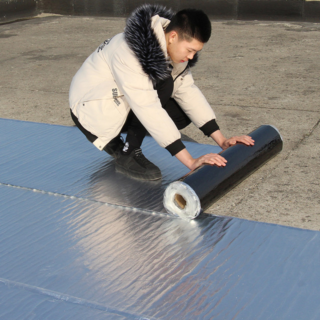 Self Adhesive Bitumen Bituminous Waterproof Membrane Metal Roofing Underlayment for Outdoor Use Water-Resistant Material