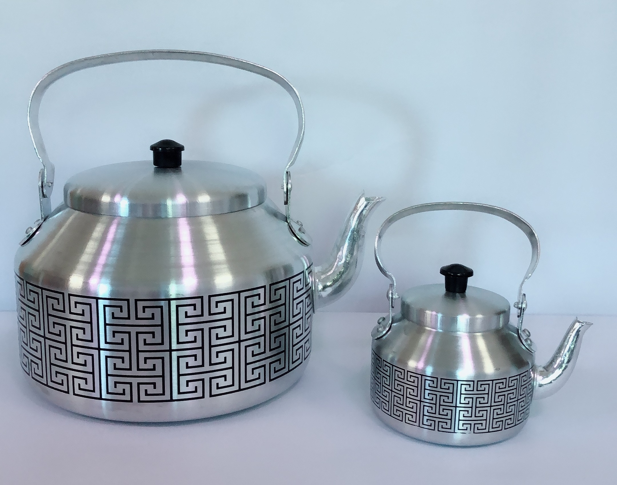 Saudi Arabia decorative flower aluminum tea kettle