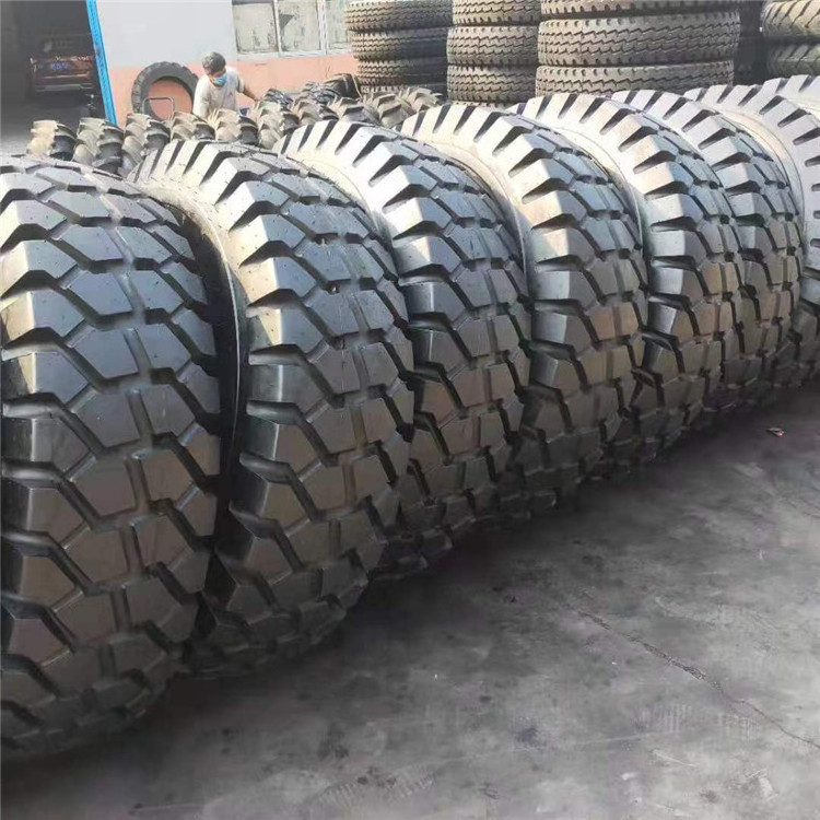 Radial tyre  all steel radial tyre  16.00R20 off-the-highway STEEL RADIAL TUBELESS TYRE