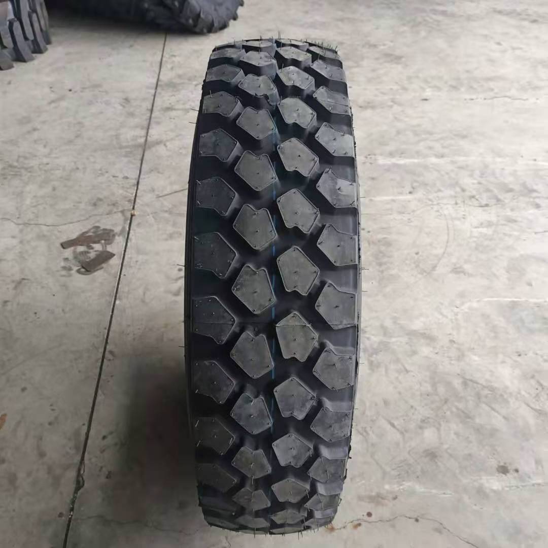 Yellow Sea 255/100R16 retread off road Tire Nanjing Tire YS20 for Warrior 37x12.5r16.5  255/85r16 All steel tyre