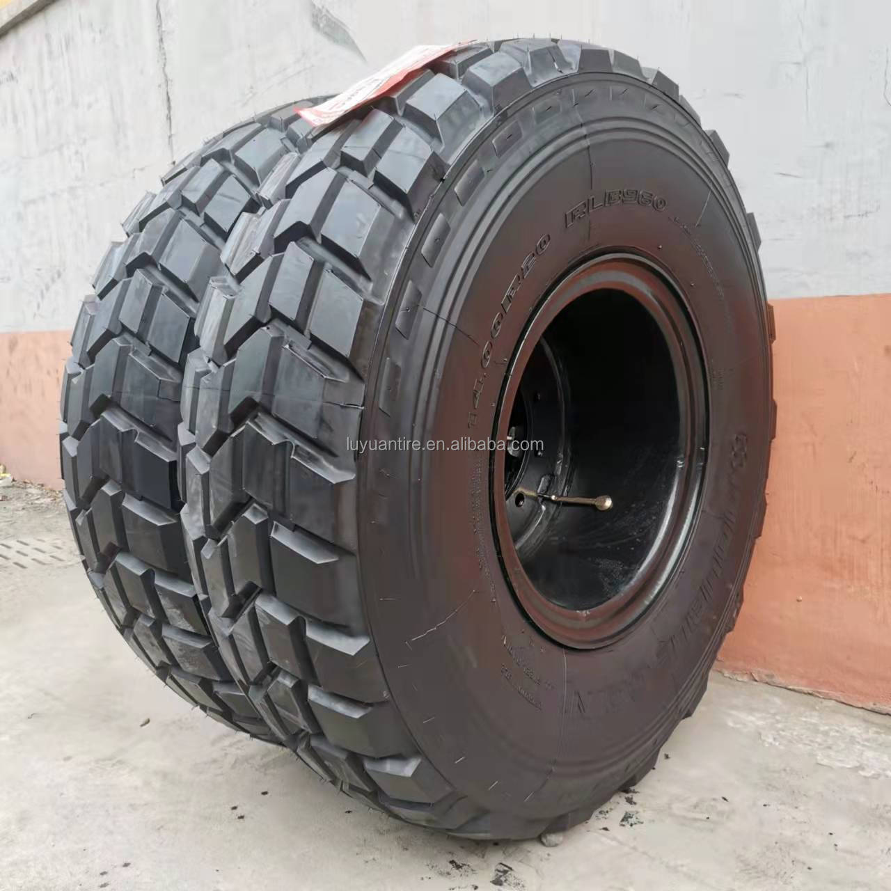 14.00R20 16.00R20 395/85R20 365/80R20 off-road tires 20 layers 16.00 double tire 1400R20 tires trucks for sale