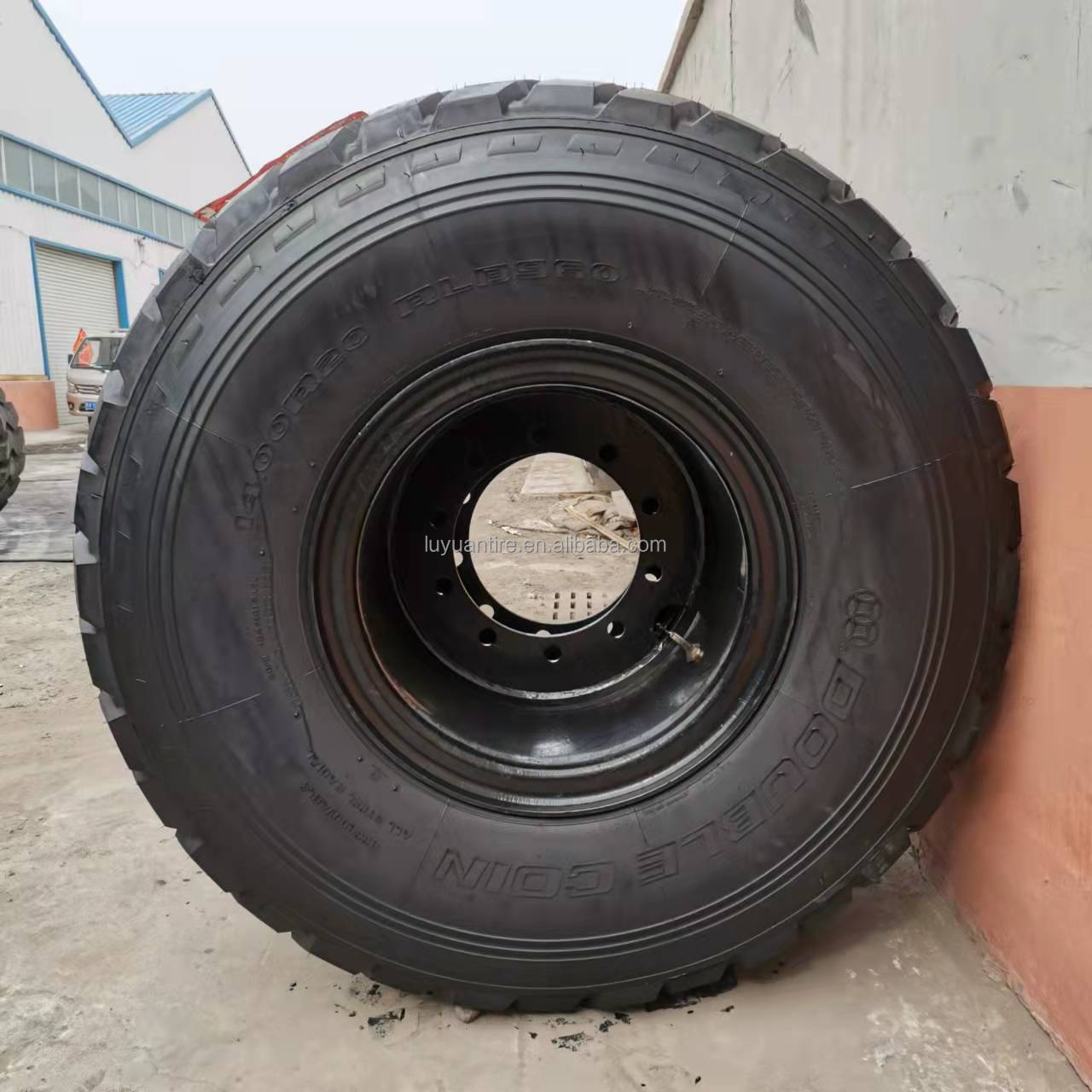 14.00R20 16.00R20 395/85R20 365/80R20 off-road tires 20 layers 16.00 double tire 1400R20 tires trucks for sale