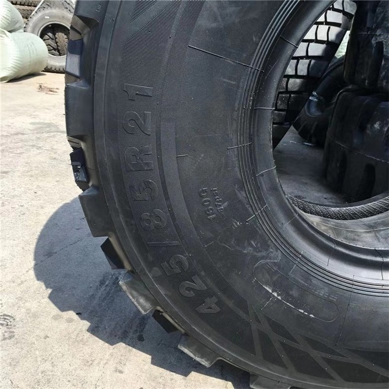 off-road truck tire 425/85R21 desert transportation radial tire