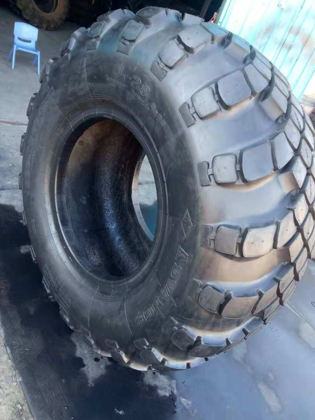 Factory wholesale 14PR 18PR 22PR Russian off-road gun trailer tire 1500X600-635 Cross country truck tyres