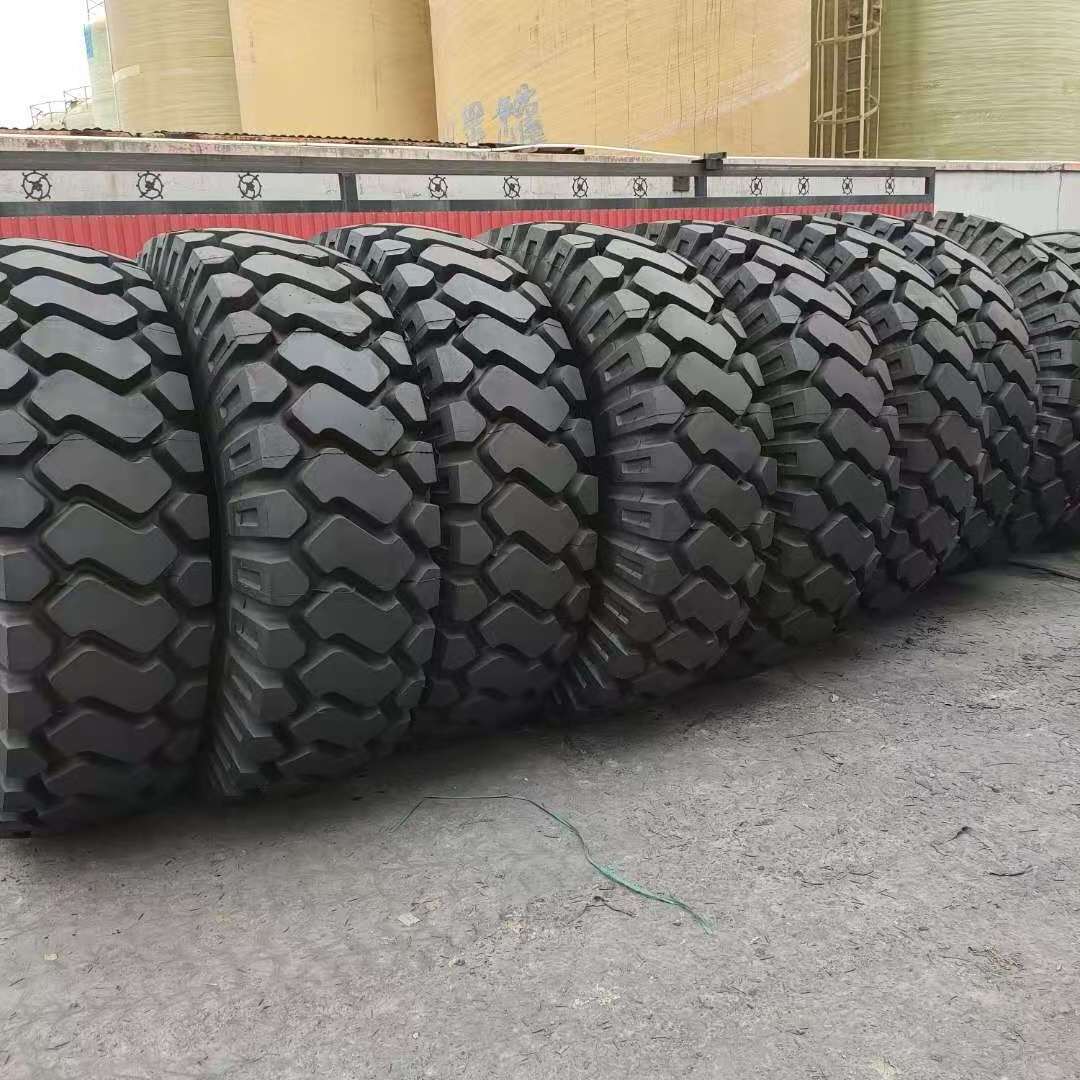 Port tyre  Mine mine tires 18.00R25 engineering machinery radial tires 16.00 1800r25 block flower E4