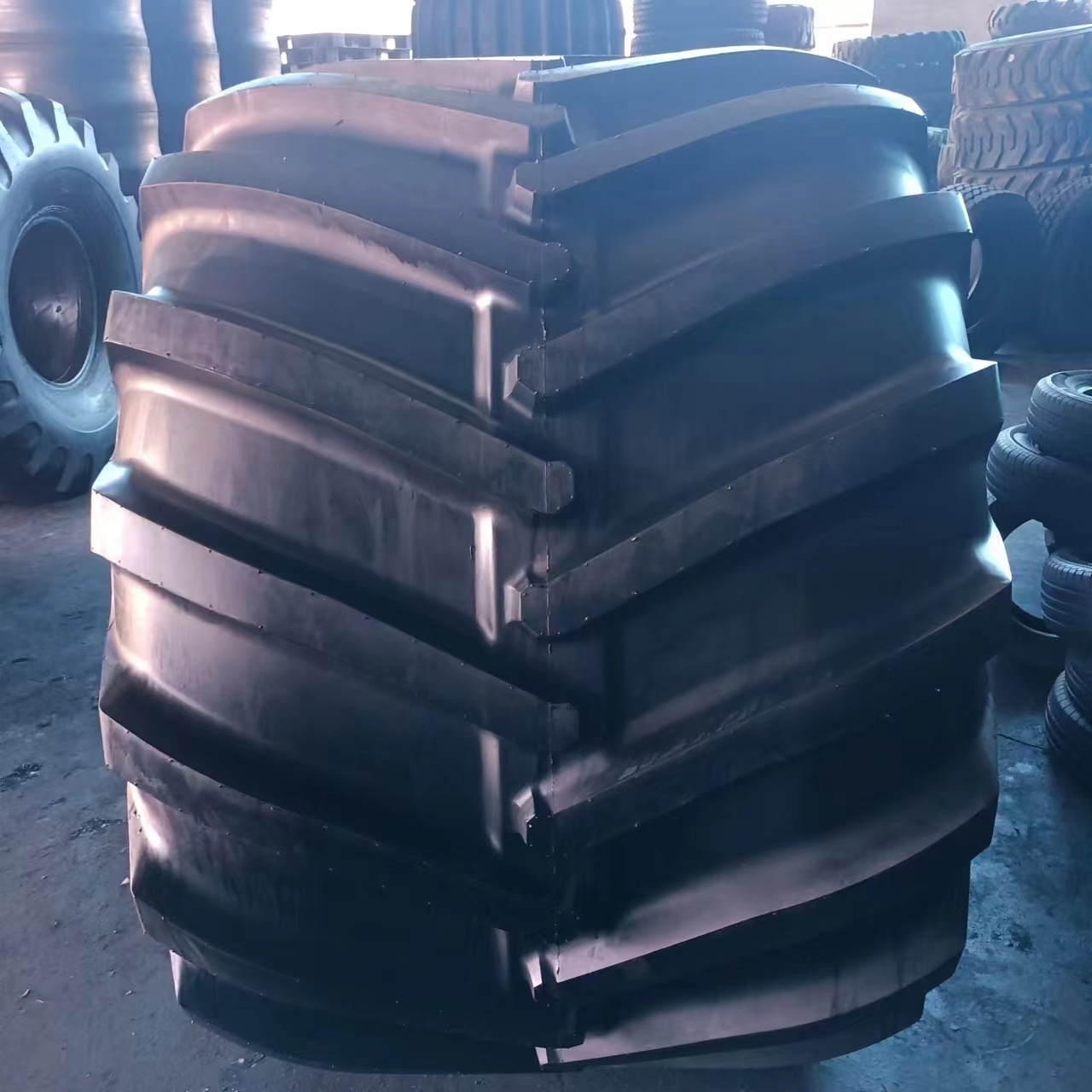 Woodland  Forestry Tyre 66x43.00-25 for tractors and monster truck