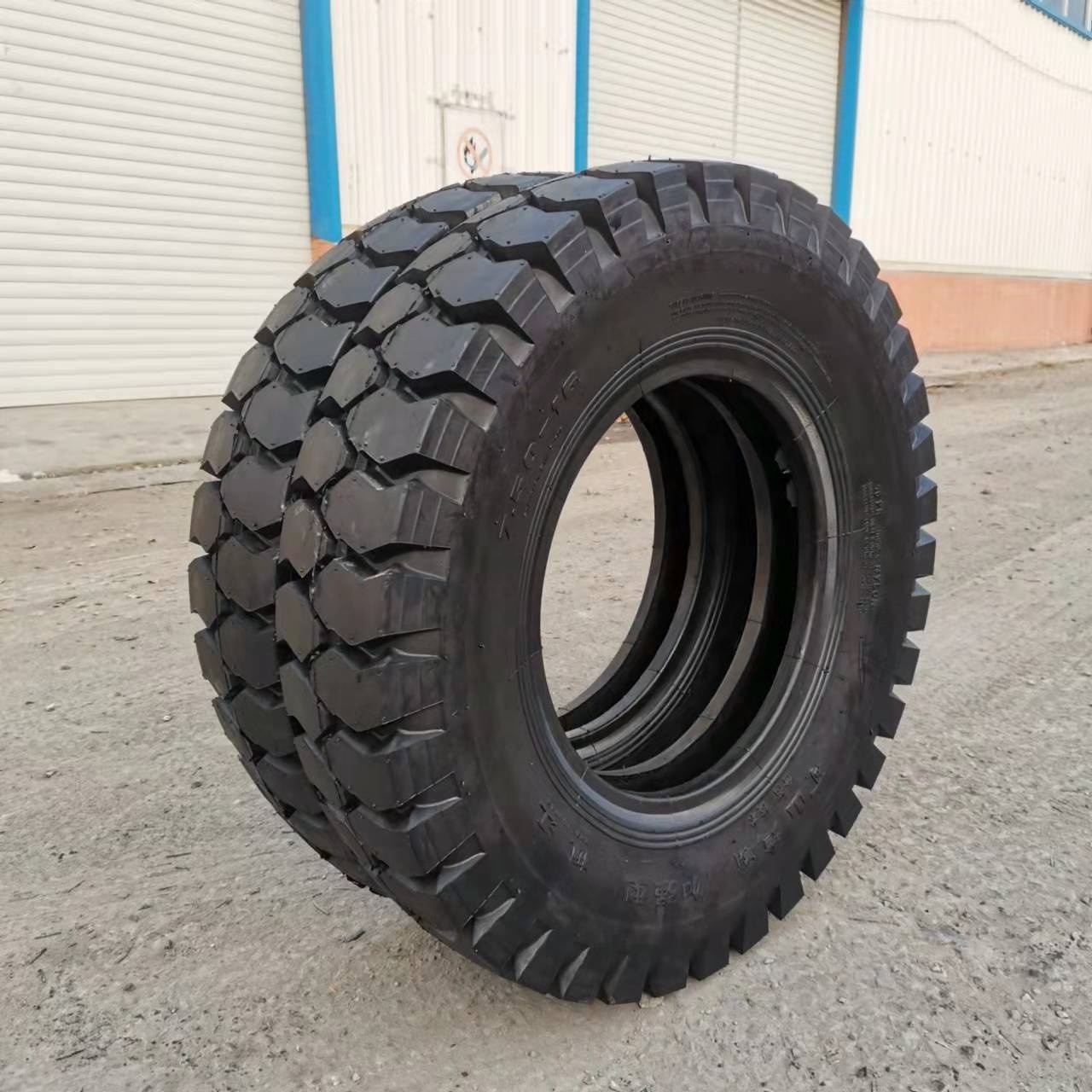 Agriculture tires paddy fields 6.50 650 7.00 700 7.50 750 8.25 825 9.00 900-16 20 light truck nylon tyre