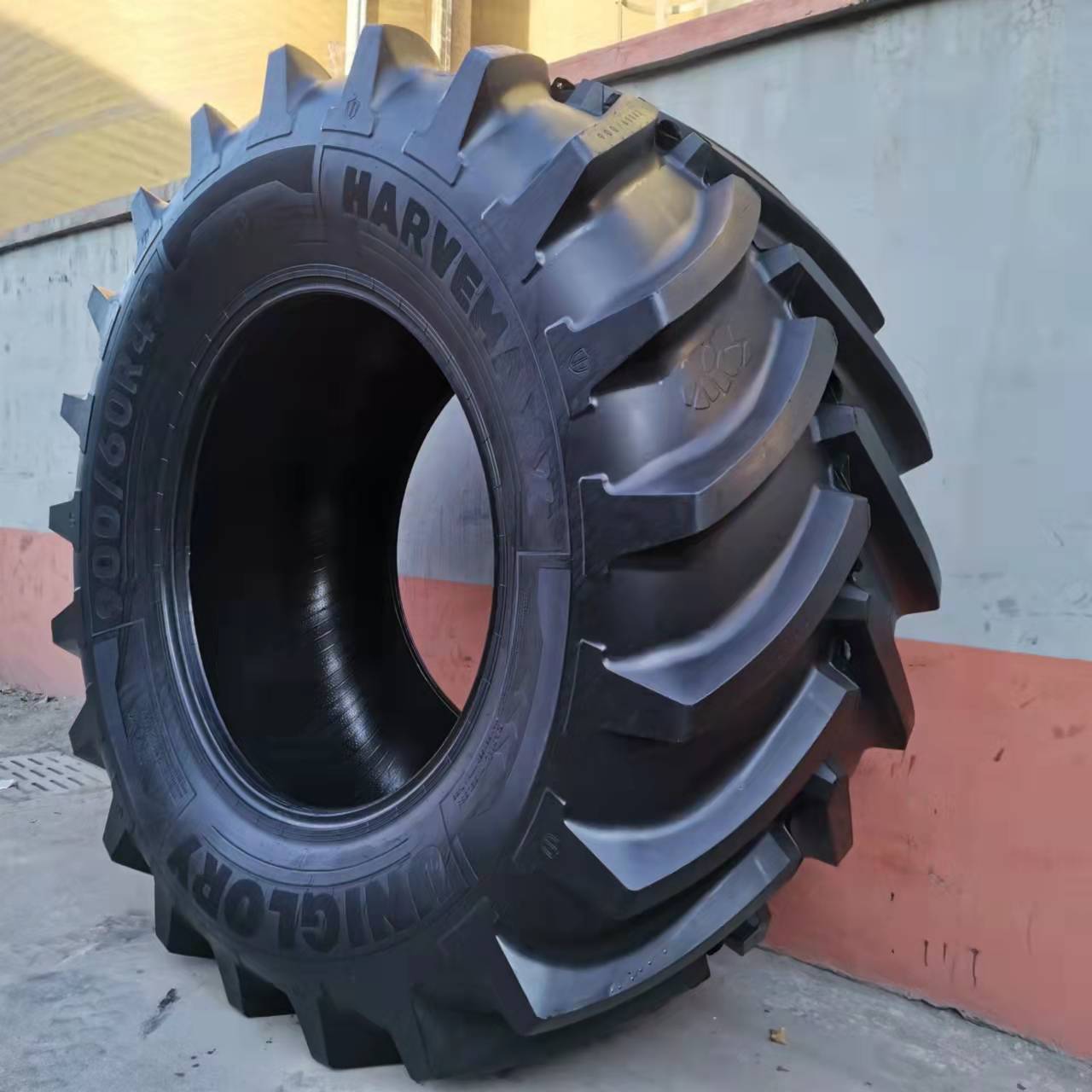 900/60R42  Agricultural tractor wide base tire 900/60R32 herringbone tire 580/70R38 710/70R38 R42 Resistance to wear