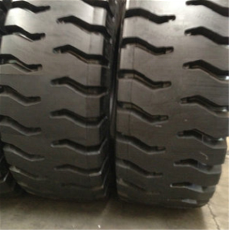 Spot supply of 27.00R49 33.00R51 27.00R35 dump truck tyres construction machinery tyres