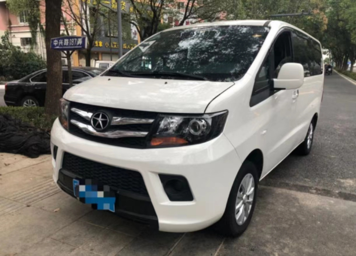 A cheap and good second-hand business car from China, 7-seater JAC Ruifeng M3