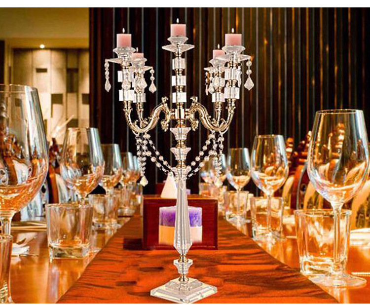 Mascot Romantic Royal Wedding Decoration Style Elegant Luxury Crystal 5 Arms Graceful Acrylic Candelabra