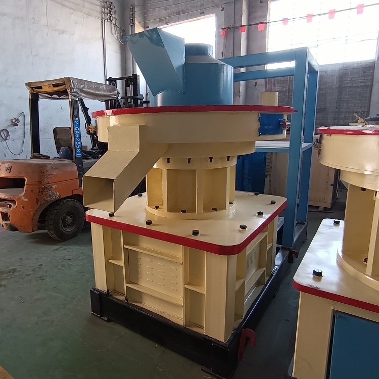 Factory price vertical ring die 4-12mm wood pellet making machine manufacturers in wooden pallets production line